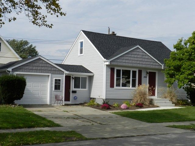 1st image of 206 Currier Ave