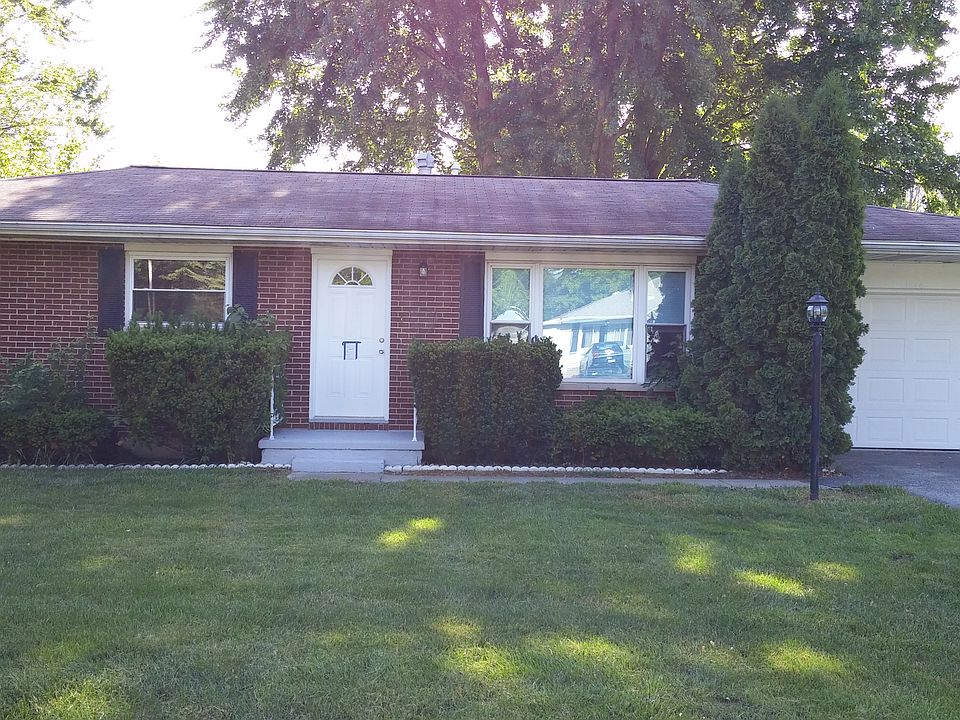 1st image of 1645 Hillcrest Ave