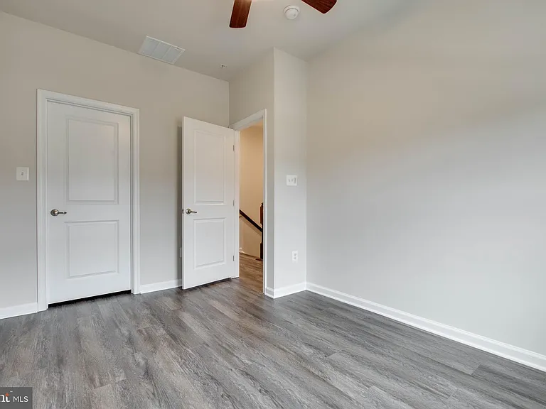 7912 N Gladden Farm Way — Photo 30
