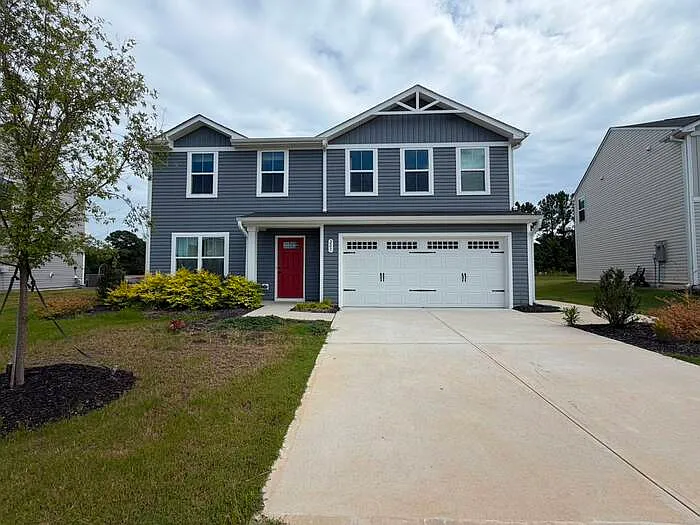 4 bed, 2.5 bath, 2360 sqft, $2,000 — Photo 1