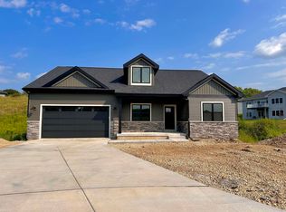 109 Jamie Jo Cir, Mount Horeb, WI 53572