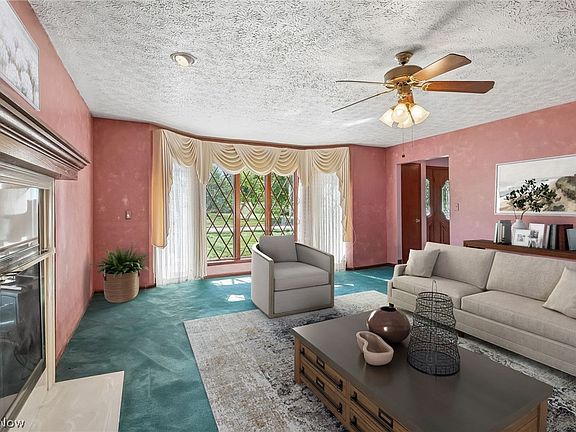 4th image of 10037 Jamestown Dr
