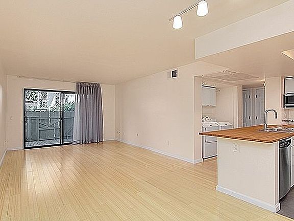 3rd image of 5885 El Cajon Blvd Unit 115