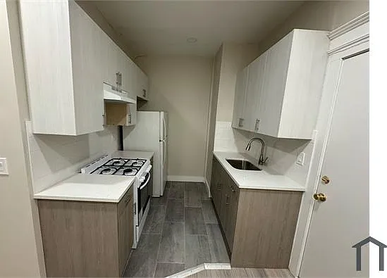 88 Pulaski St #11 — Photo 1