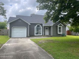 107 Honey Tree Ct, Midway Park, NC 28544