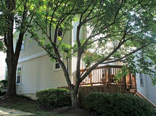 5800 Bridgetown Ct, Burke, VA 22015