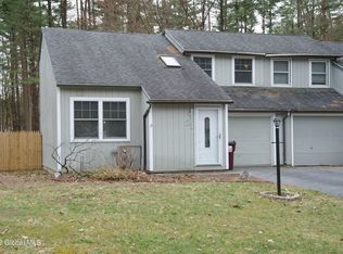21 Wake Robin Rd, Malta, NY 12020