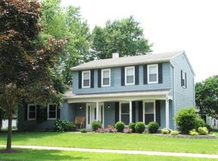 1107 Darius Ln, Naperville, IL 60565