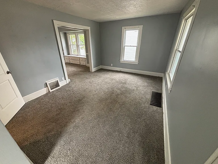 2608 Leland Ave — Photo 2