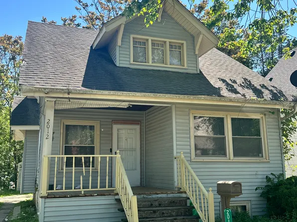 2012 Hanchett St, Saginaw, MI 48602