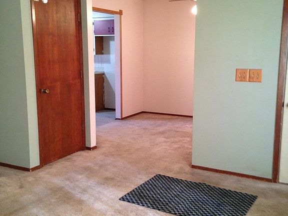 5th image of 3220 W 18th St