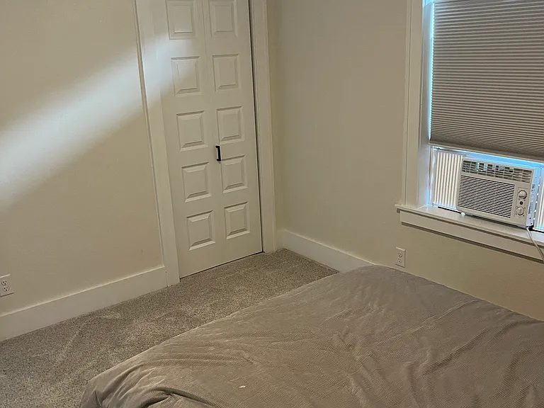 5124 6th Ave — Photo 2