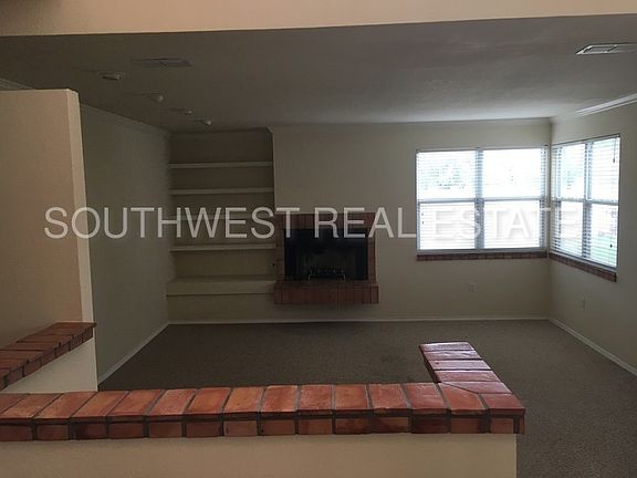 3rd image of 1206 Colonial Pkwy