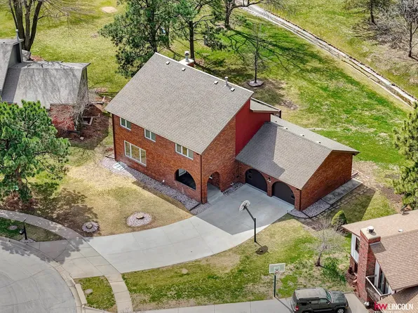 7500 Otoe Pl, Lincoln, NE 68506