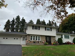 67 Meadow Cir, Rochester, NY 14609