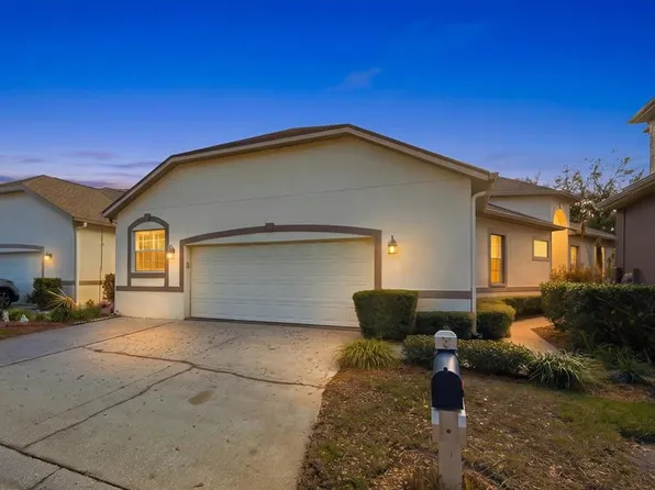 5202 Fairway One Dr, Valrico, FL 33596