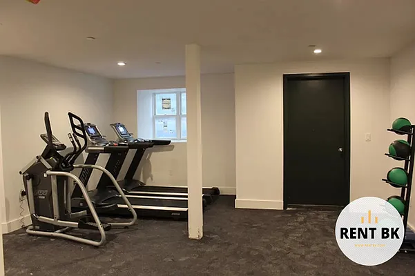 Rented by RENTBK LLC | media 6