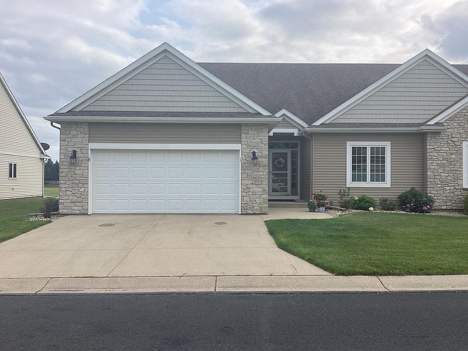1st image of 2462 Coral Ridge Pl NE