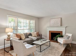 2960 Enfield Rd, Charlotte, NC 28205