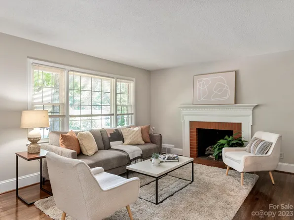 2960 Enfield Rd, Charlotte, NC 28205