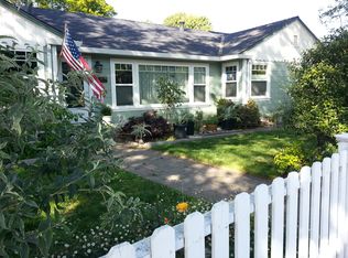 201 Sunnyslope Ave, Petaluma, CA 94952