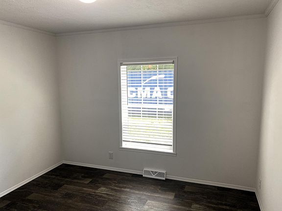 5th image of 308 Elm Ave #B