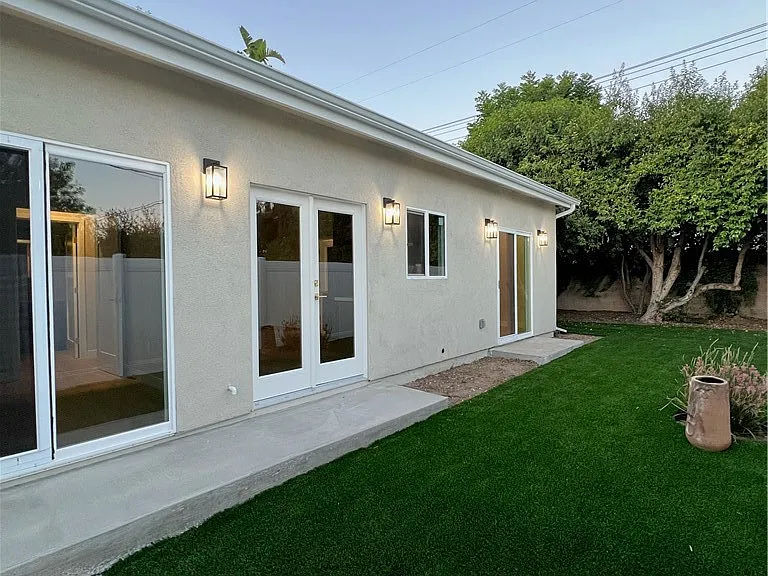 10904 N Darby Ave — Photo 9