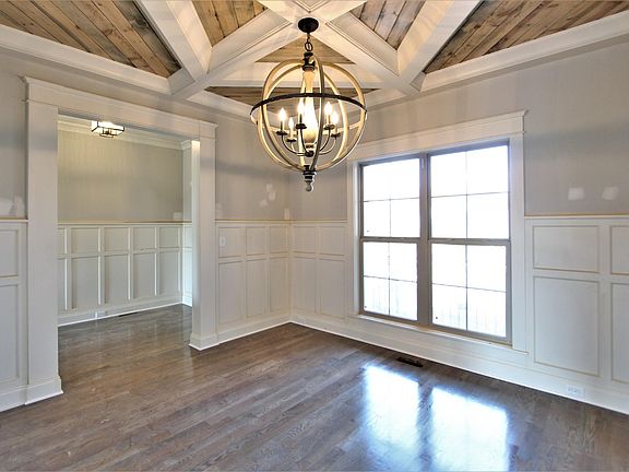 3rd image of 415 Huntington Dr #115