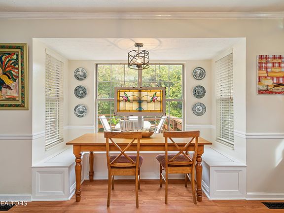 5th image of 8707 Glen Echo Dr