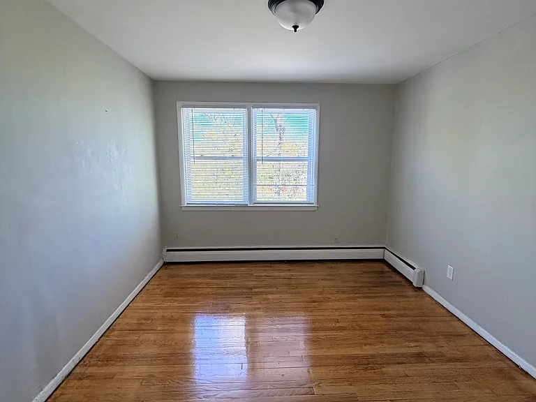 114 Fairmont Ave — Photo 13