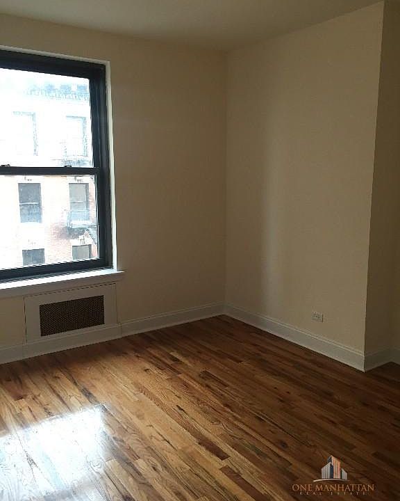 2nd image of 202 Riverside Dr APT 4G