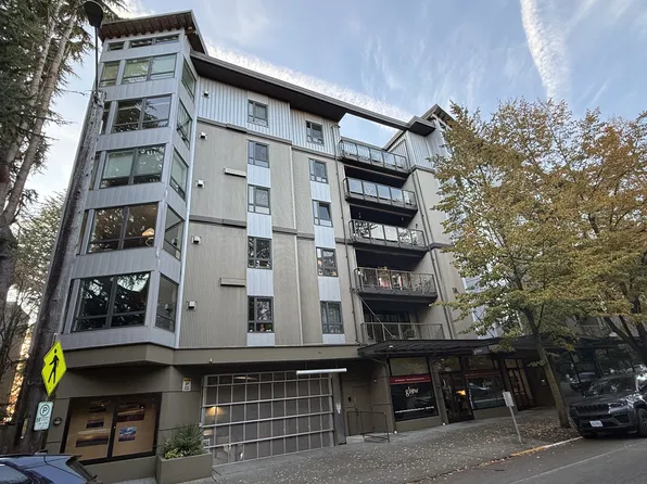 5001 California Ave SW APT 403, Seattle, WA 98136
