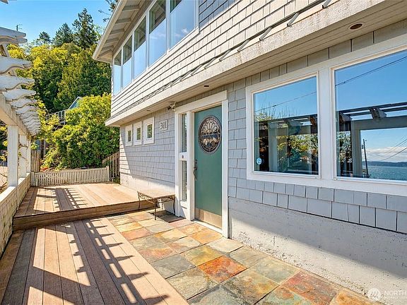 5th image of 641 Maple Grove Road