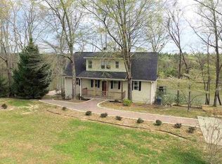 840 Blackberry Ln, Hokes Bluff, AL 35903