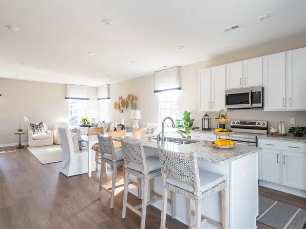 2128 Blossom Trail Ave, Richmond, VA