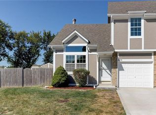 15135 Newton Dr, Overland Park, KS 66223