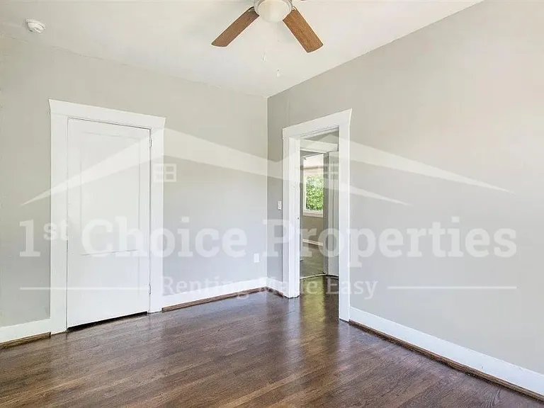 4717 Terrace S — Photo 7