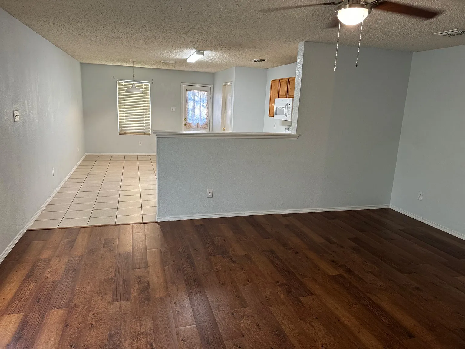 2701 Margaret Ln — Photo 3