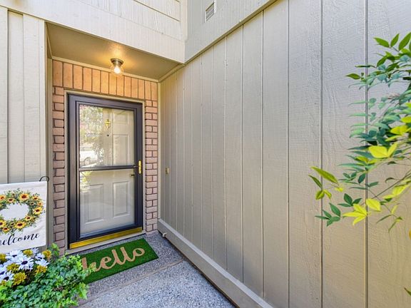 3rd image of 5644 Verner Oak Ct Unit 14