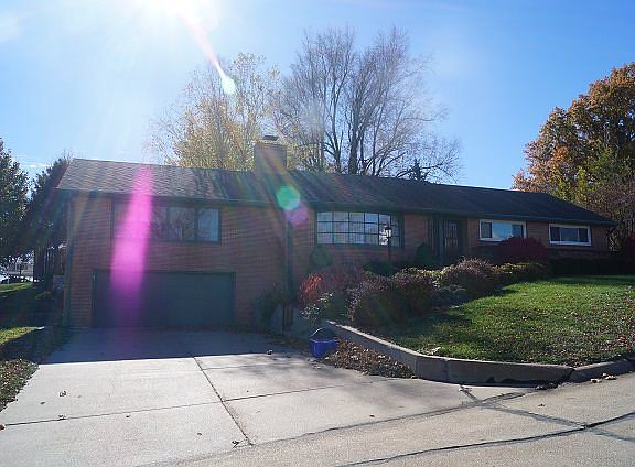 4th image of 601 15th St