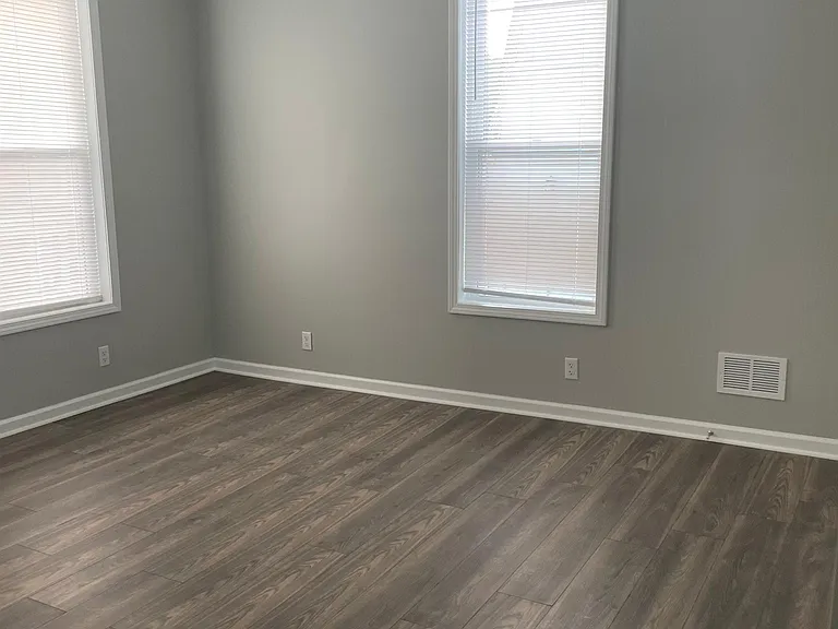 129 Van Voast Ave — Photo 9