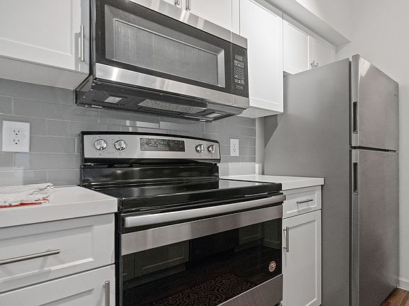 3rd image of 13501 Meadow Creek Dr #302