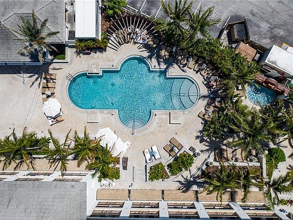 2nd image of 3500 Ocean Dr #215