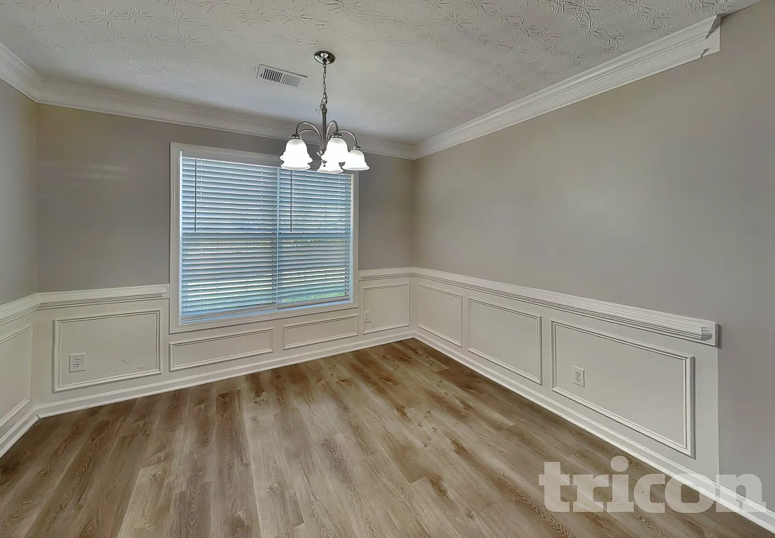 373 Adams Lake Drive Lawrenceville GA — Photo 4