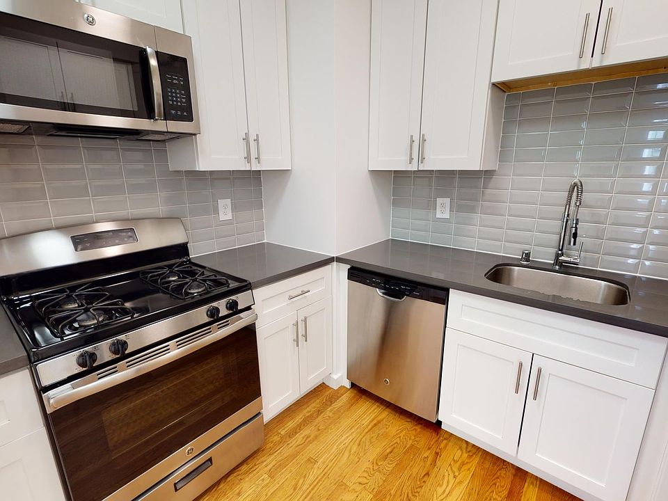 1st image of 942 Hayes St APT 22