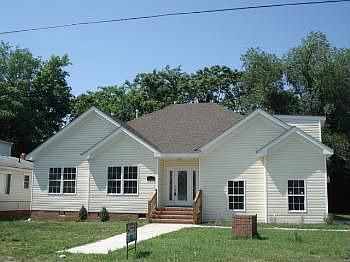 1st image of 1306 Summit Ave