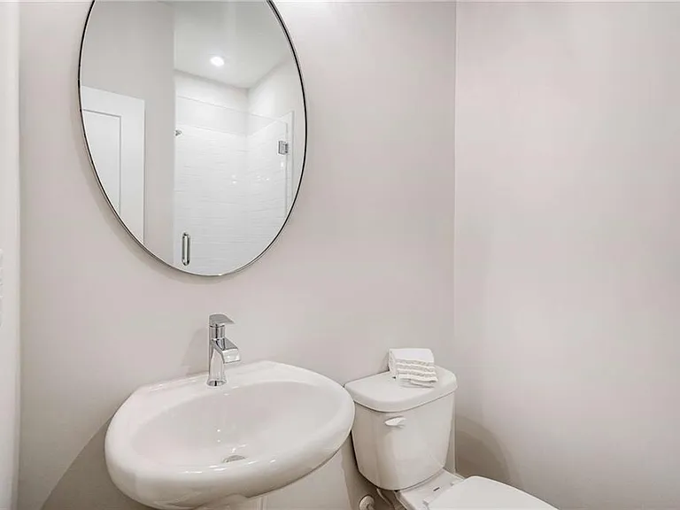1293 Longreen Ter NW #4 — Photo 5