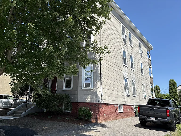4 Adams St #2 — Photo 4