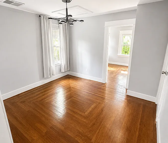 32 Alstrum St #2 — Photo 2