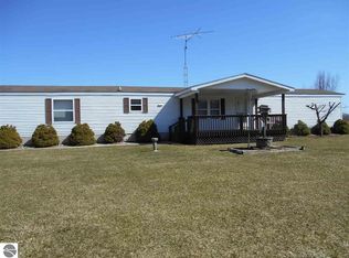1049 S Melita Rd, Sterling, MI 48659